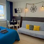 Apartment Good Night In
